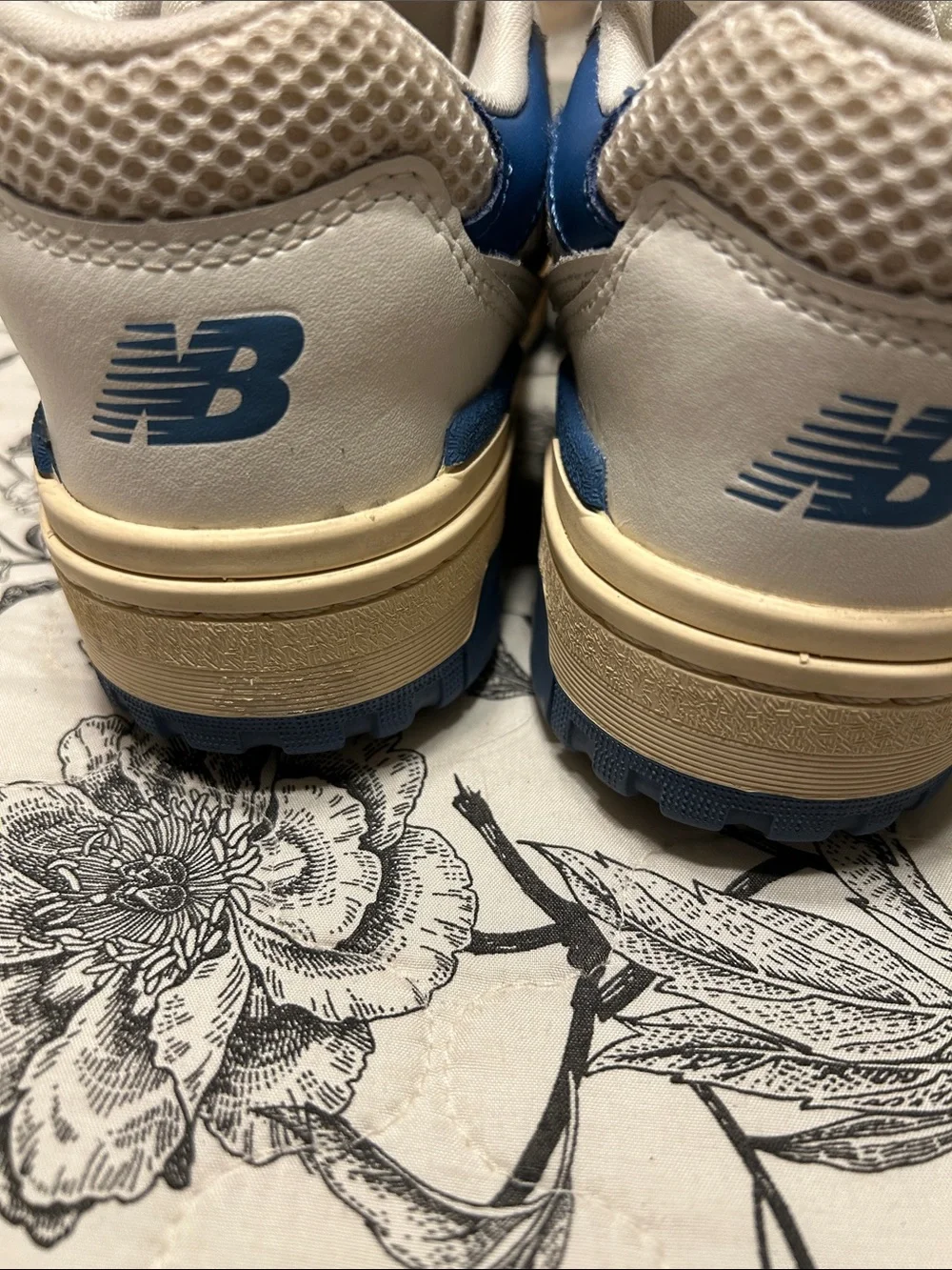 New Balance 550 sea salt pack blue agate GUC size M6.5 /W 8